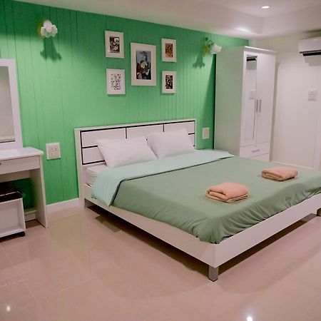 Uj Apartment Bangsaen Zewnętrze zdjęcie